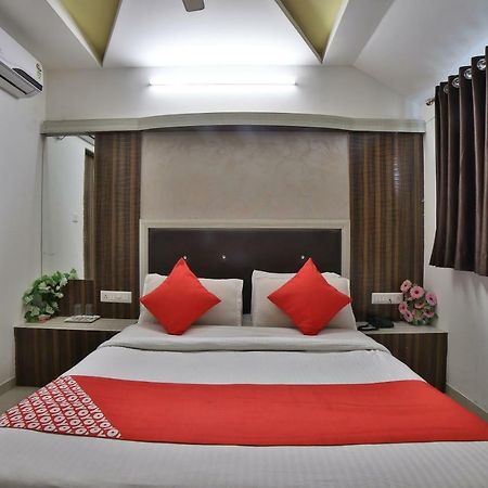 Hotel Sunstay Ahmedabad Eksteriør bilde