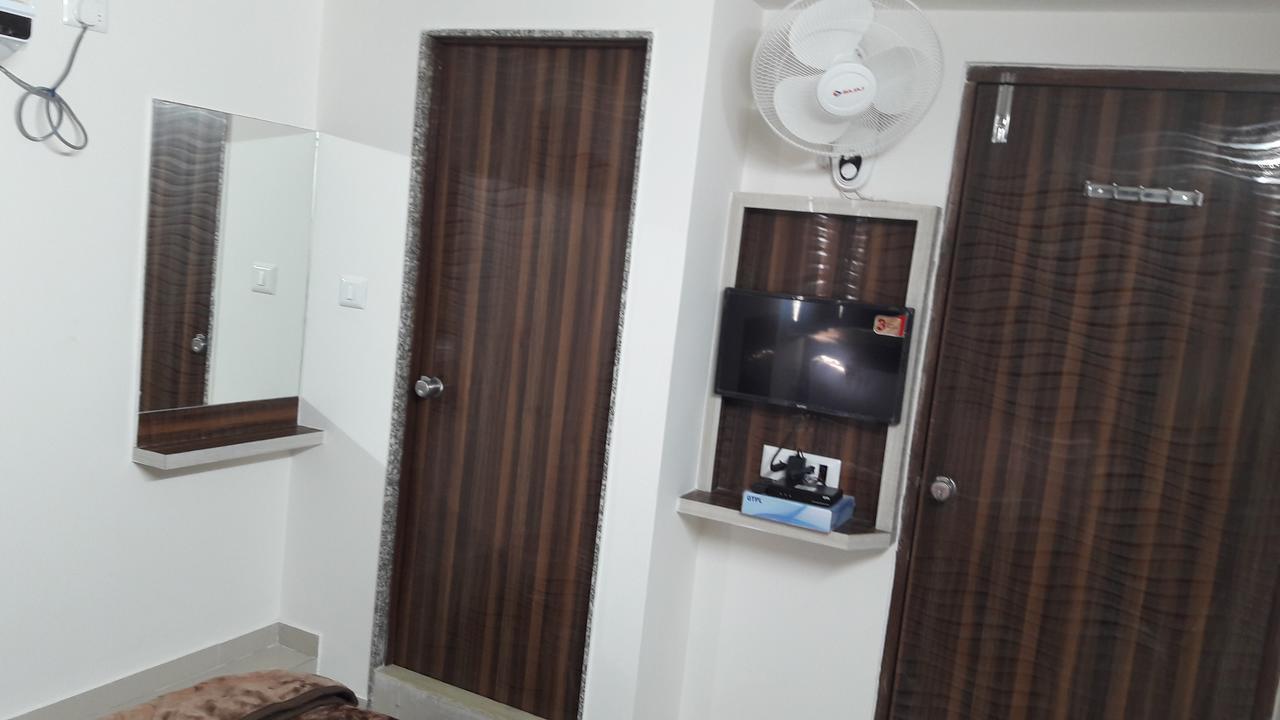 Hotel Sunstay Ahmedabad Eksteriør bilde