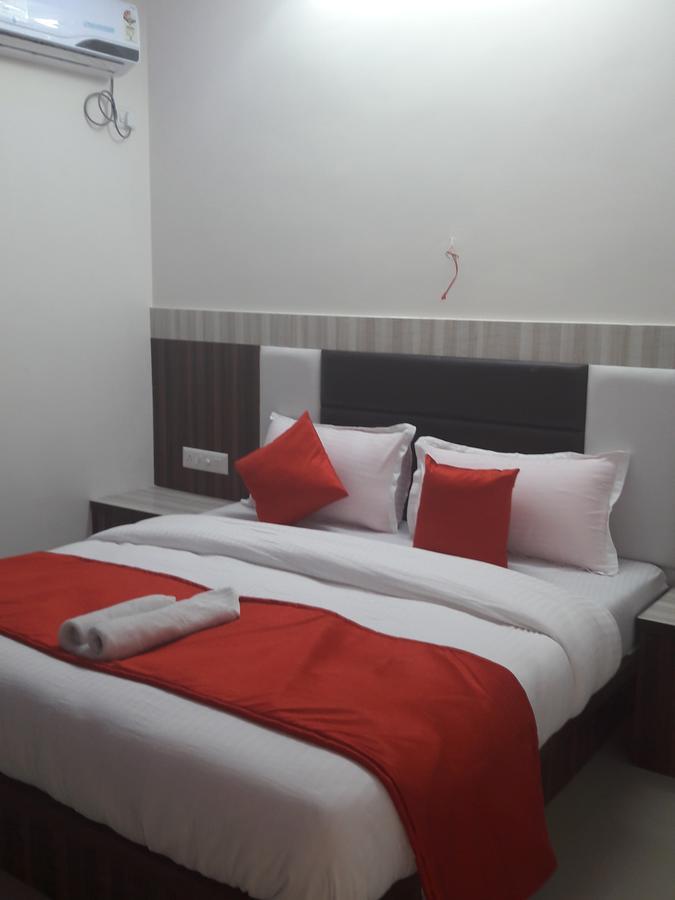 Hotel Sunstay Ahmedabad Eksteriør bilde