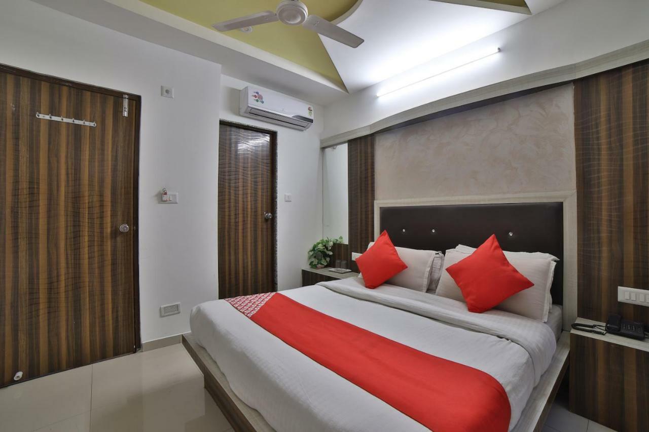 Hotel Sunstay Ahmedabad Eksteriør bilde